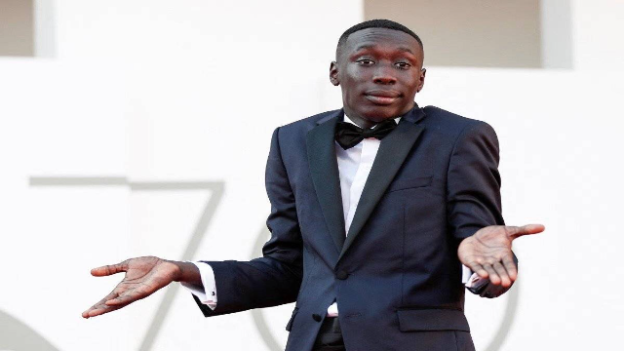 Khaby Lame: Dari Pemuda Senegal ke Raja TikTok Dunia